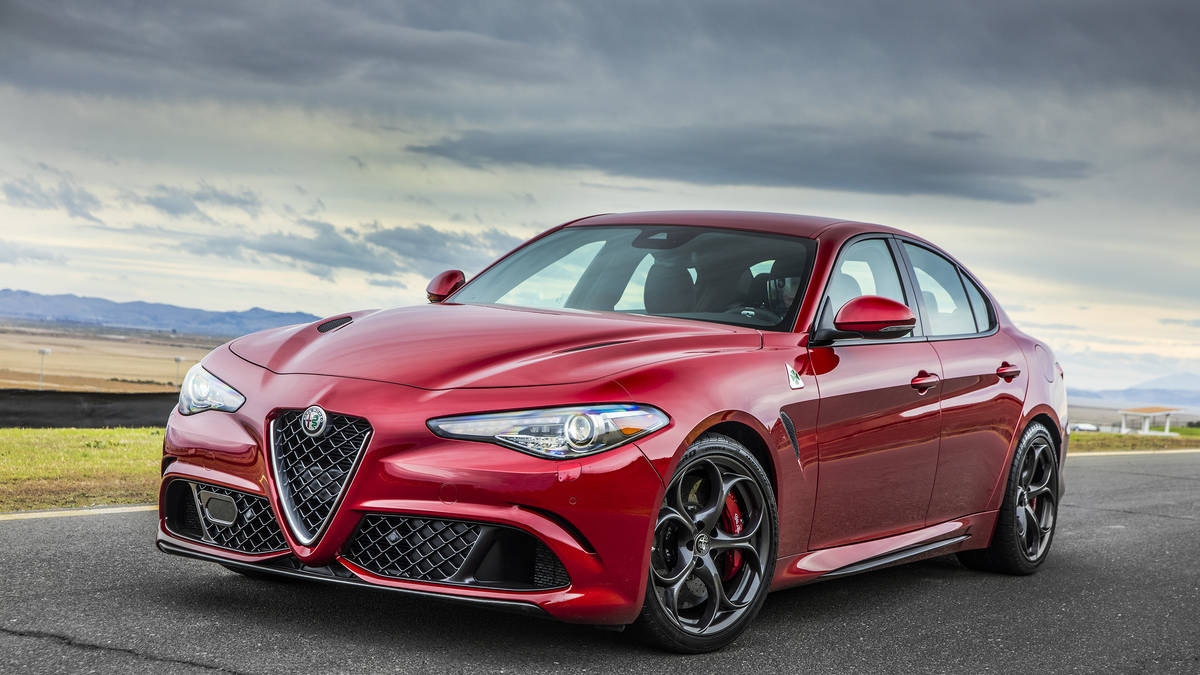 阿尔法罗密欧Giulia Quadrifoglio.jpg